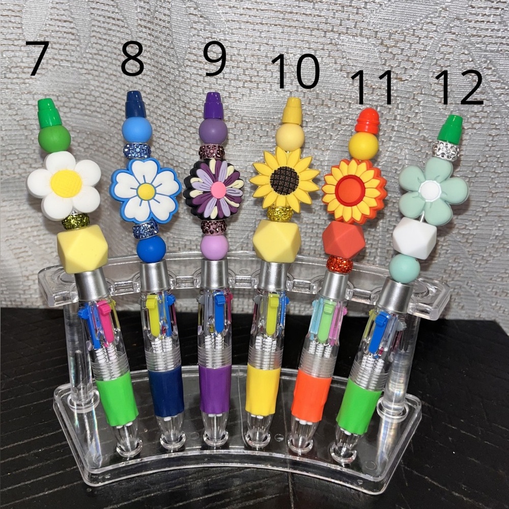 Colorful Handmade Beaded Multi-Color Ink Pen 🖊️💕 - Picture 2 of 7